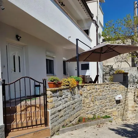 Apartma Katy